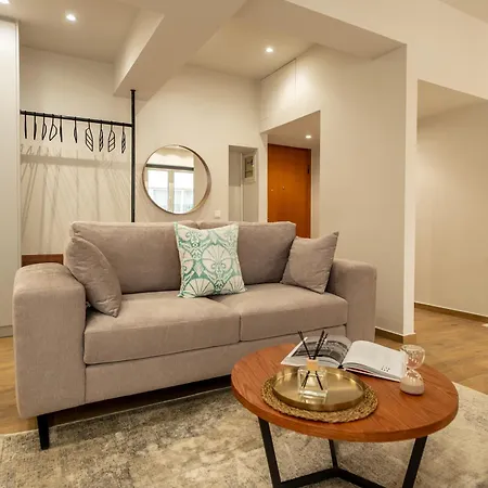 Derouse Othon Suite With Hydromassage Jacuzzi-3